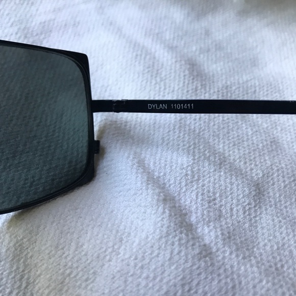 Karen Walker Dylan Aviators - Picture 4 of 8